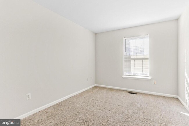 Photo - 1905 Camelia Ct