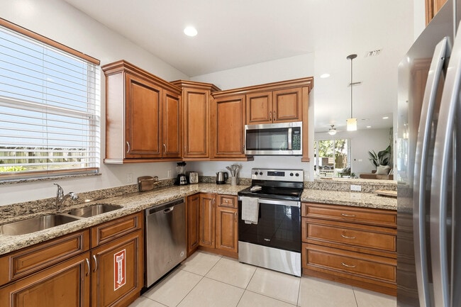 Photo - 1141 NE 3rd Ave