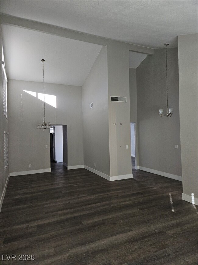 Photo - 6764 Groveview Ln