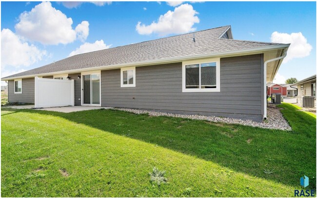 Photo - 4513 W 35th St N