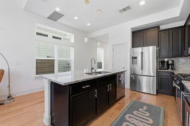 Photo - 6003 Duncanville Pass