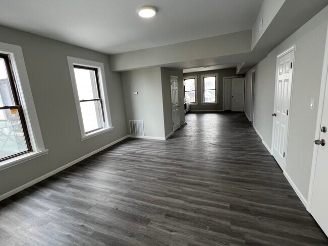 Photo - 1707 W Chicago Ave Condo Unit 003A