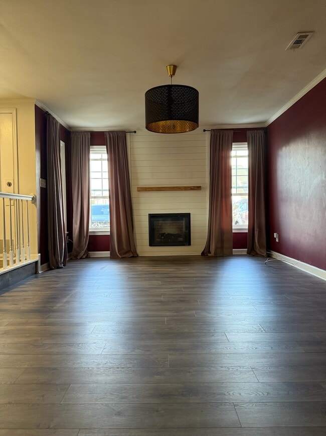 Photo - 713 Goodard Dr