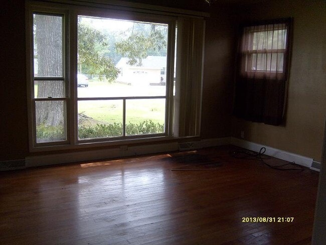 Photo - 142 Bryan Blvd