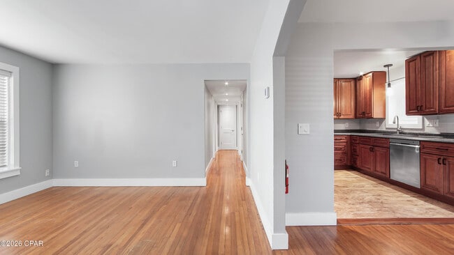 Photo - 1207 Buena Vista Blvd