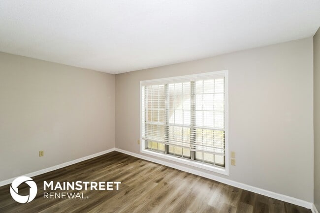 Photo - 3122 Bluefield St