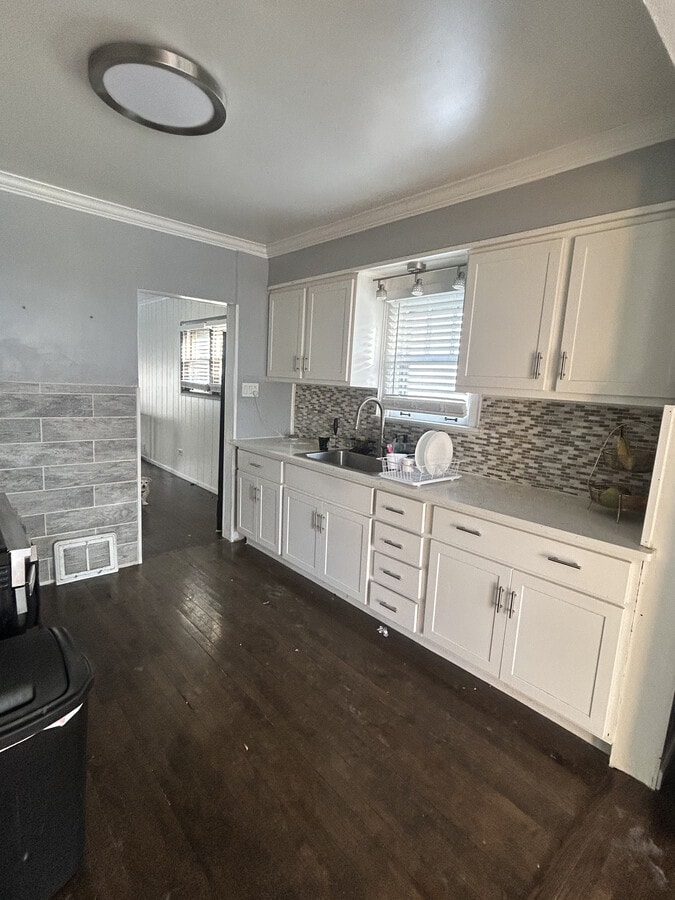 Photo - 3938 N New England Ave