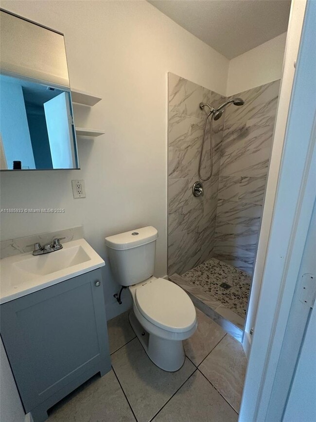 Photo - 11431 SW 187th St Unidad A