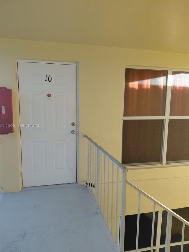 Photo - 731 Hummingbird Way Unit 10