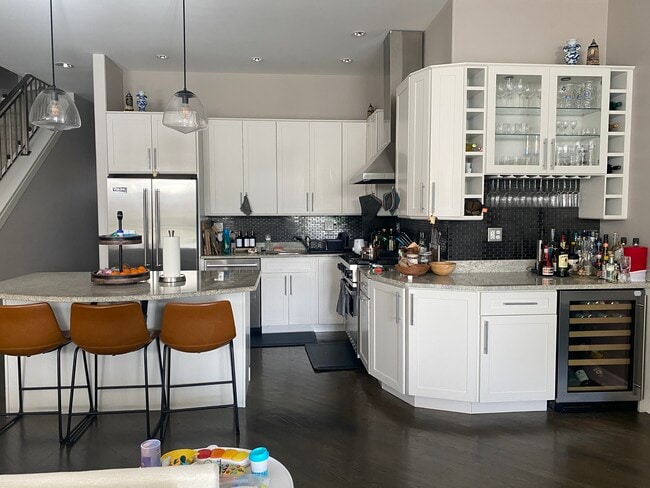 Photo - 1631 N Milwaukee Ave Unit 2