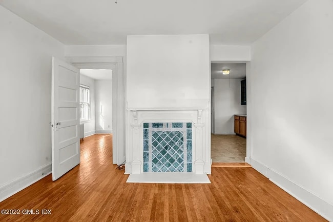 Photo - 299 Bruce Park Ave Unidad 1