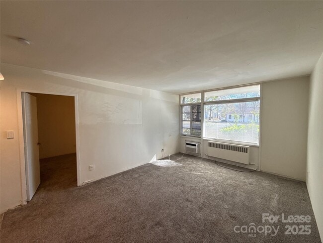 Photo - 2126 E 7th St Unit 103