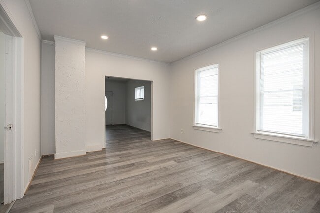 Photo - 3300 W 54th St Unit 3300 West 54th  1