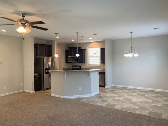 Photo - Spacious 3 bedroom, 2.5 bathroom available for rent in Columbia County