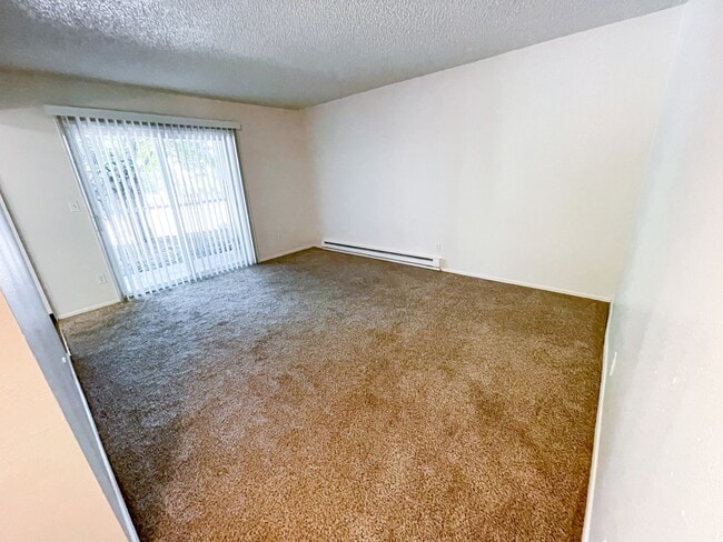 Halsey Summit Apartments