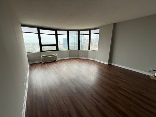Photo - 1212 S Michigan Ave