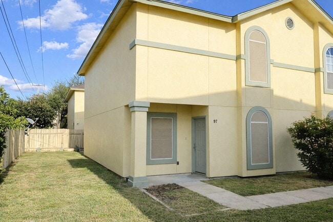 Building Photo - 1000 Ranchway Dr Unit 97