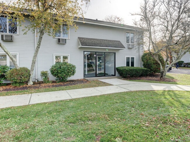 Photo - 105 Florence Rd Unit 2B