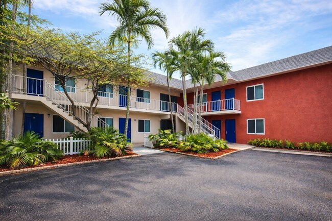 Photo - 100 SW 10th St