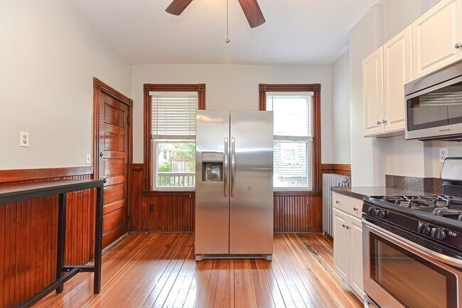 83 Farragut Rd Unit 1