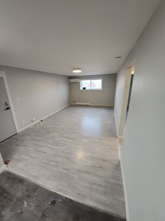 Building Photo - 30 Parkwood Dr Unit 8