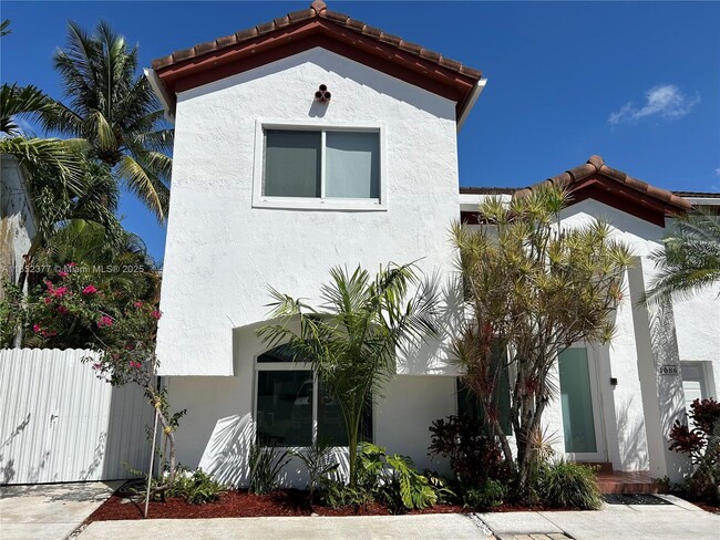 Building Photo - 1086 NW 126th Ct Rental