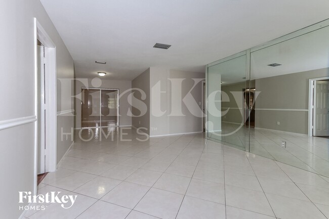 Photo - 6871 NW 12th St