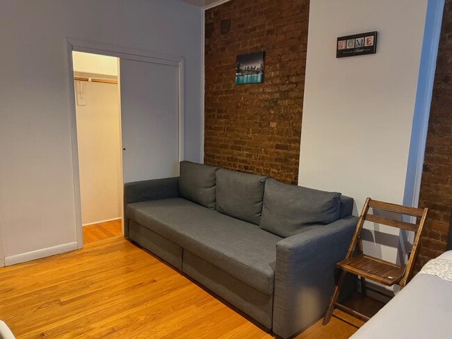 Photo - 329 E 94th St Unidad ID1032023P