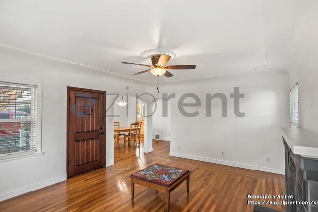 Photo - 855 N 17th St