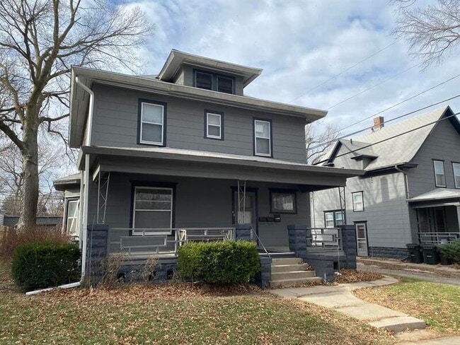 Building Photo - 1727 S 13th St Unit #1