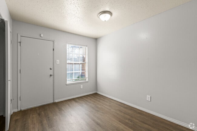 2BR, 2.5BA - 1,250SF - Dining Room