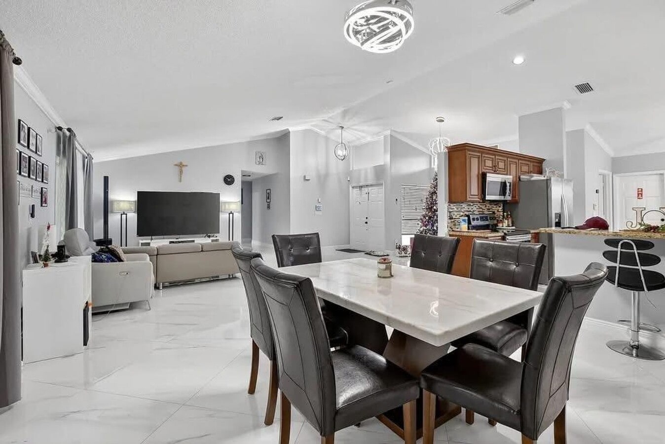 Photo - 12623 SW 8th Ct