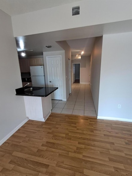 Photo - 2100 Greenview Shores Blvd Unit 510