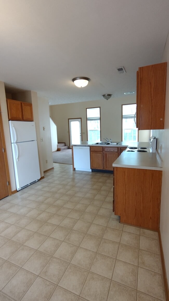 Photo - 764 Coe Rd