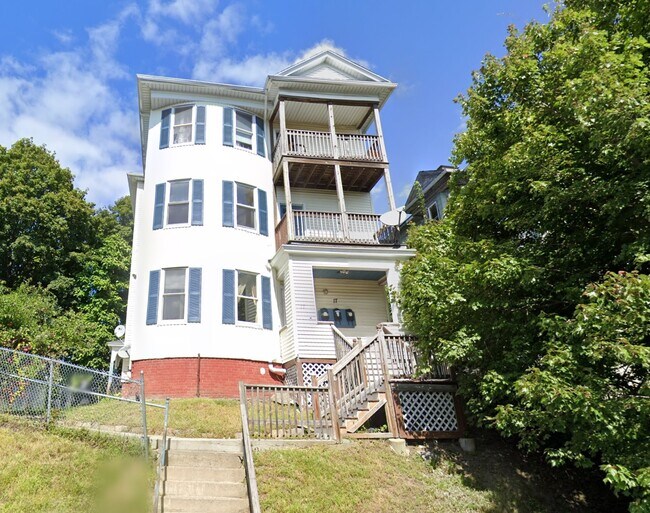 17 Upsala St