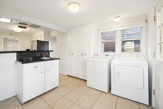 Photo - 5122 Locust St