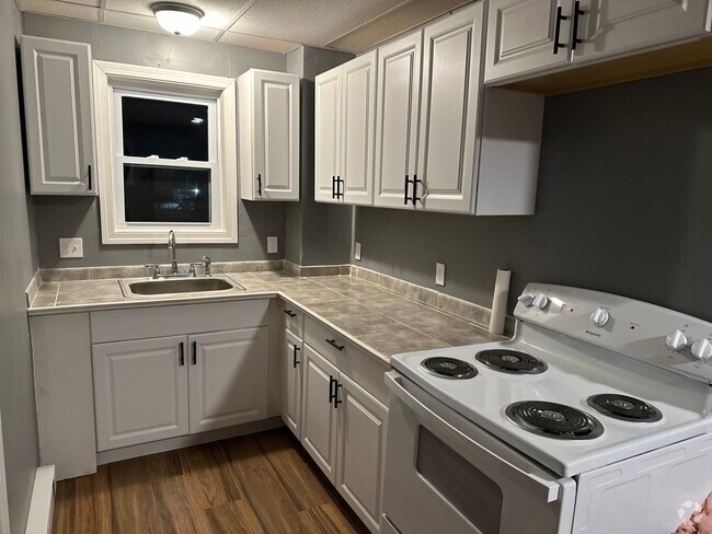 Building Photo - 5 Wright St Unit 1 Rental