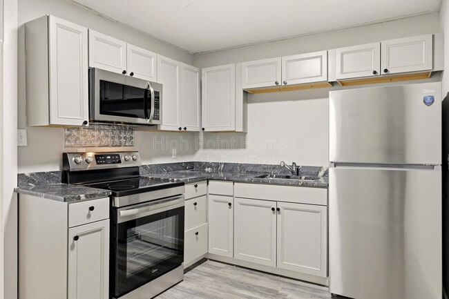 Photo - 5225 Central Ave