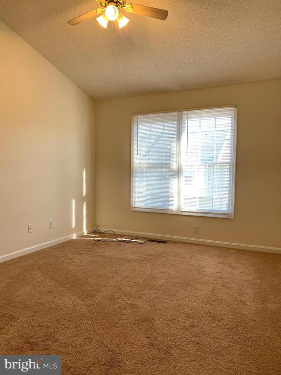 Photo - 507 Falkirk Ct