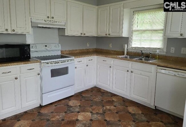 Photo - 124 Shawn Bay Rd