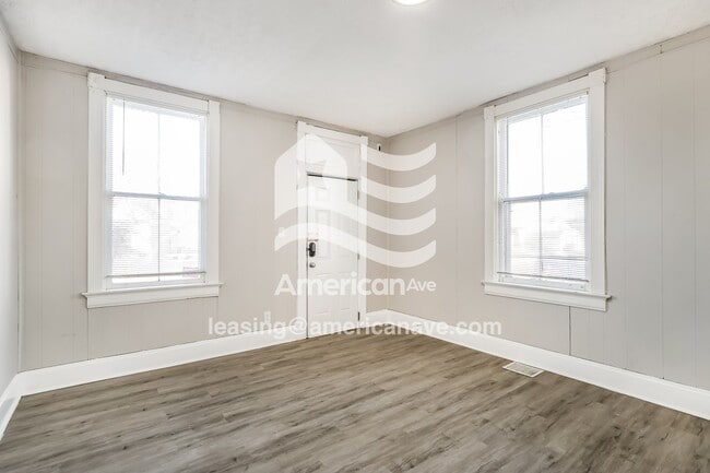 Photo - 6104 Chestnut St