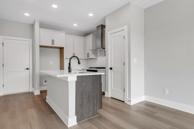 Photo - 911 Echo Pk Dr