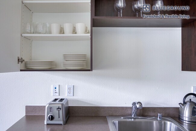 Photo - 3920 Stone Way N Unit SI FL3-ID640