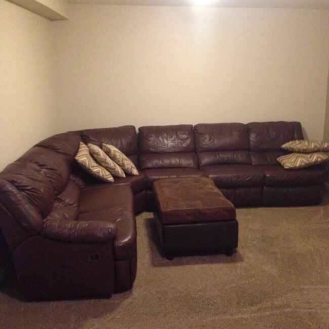Photo - Nice 3 bed 2 bath 1 car garage home for rent $2400