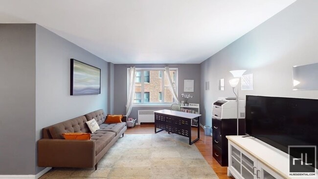 Photo - Westchester Avenue Unit 3H