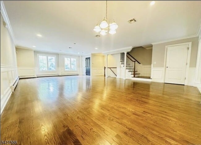 Photo - 46 Skymark Ct