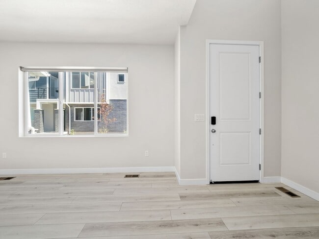 Photo - Wau-15083 S Reins Way Bluffdale, UT 84065 Unit 706