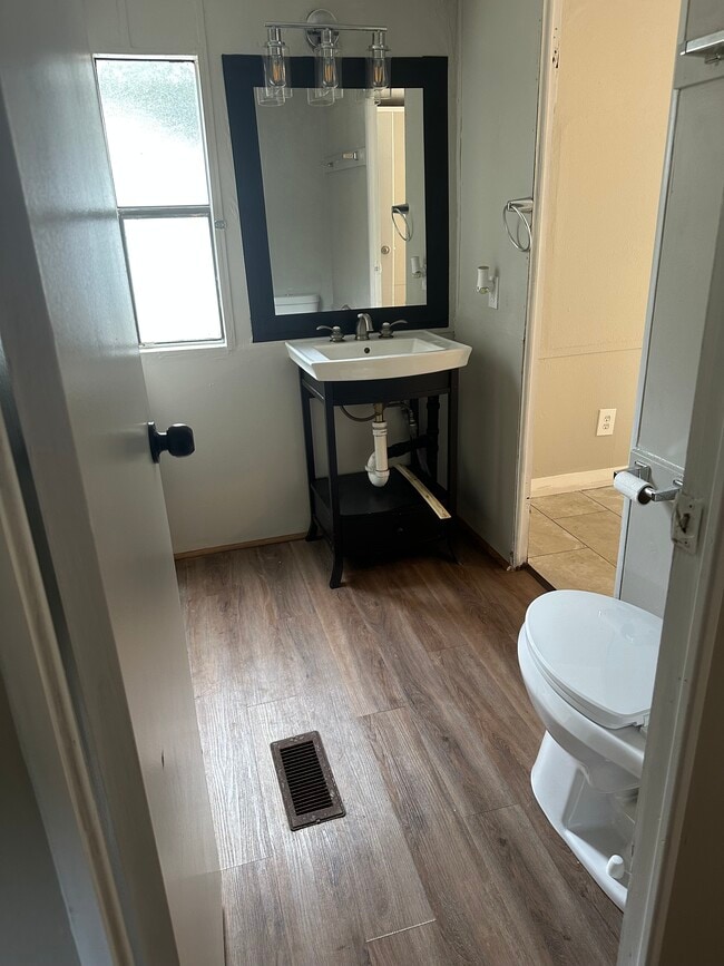 Photo - 2762 Oleander Rd