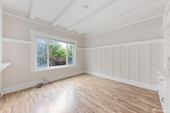 Photo - 31 Pixley St