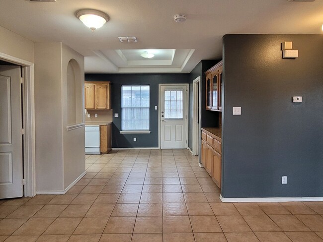 Photo - 2502 Cervantes Ave Unit 3